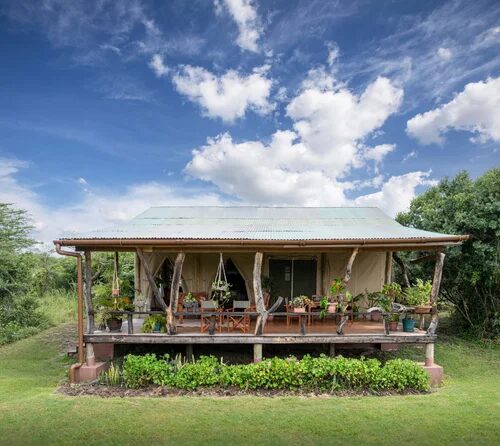 One-Bedroom Safari Cottages